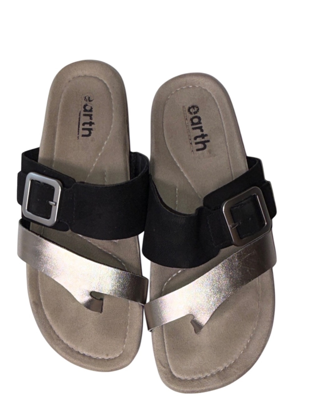 Earth Black and Metallic Gold Buckle Toe-Loop Slide Sandals Size 9M